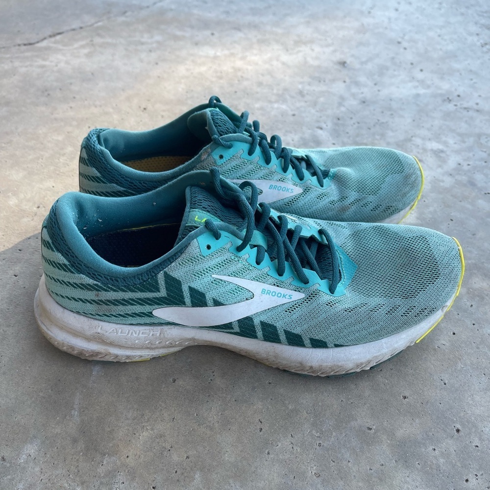 BROOKS LAUNCH 6 RUNNING SHOES WOMENS SZ 8 .5B $140 MSRP NICE - Picture 2 of 9